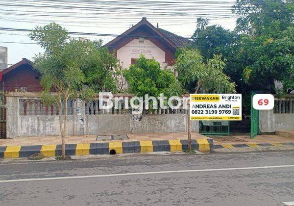 DISEWAKAN RUMAH CLASSIC DI JALAN RAYA BESAR PANGLIMA SUDIRMAN MADIUN. 1