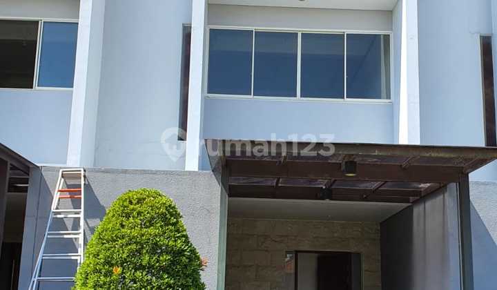 FOR SALE GRAHA NATURA SOHO AZALEA TYPE FOR SALE GRAHA NATURA SOHO AZALEA TYPE