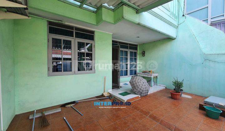 Rumah 2 Lantai Semi Furnished Luas 105m2 SHM 2