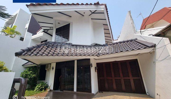 Dijual Rumah Minimalis Taman Ratu Design Interior Bagus SHM 1