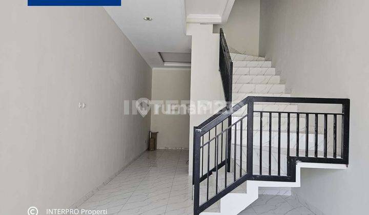 Rumah Baru Minimalis Modern 3 Lantai Taman Ratu Lokasi Strategis 2