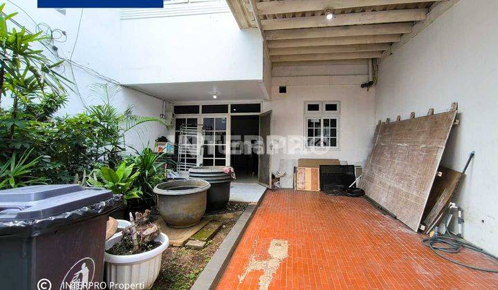 Rumah 2 Lantai Taman Ratu Lt 132m2 Lokasi Strategis 2