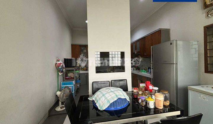 Rumah Dijual Semi Furnished 3 lantai Grogol - LT 109m2 Lokasi Strategis 2