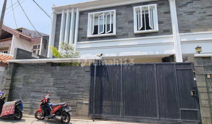 Rumah Siap Huni Dijual Duri Kepa - LT 203m2 Full Furnished 1