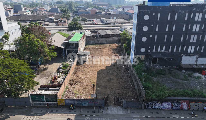 Tanah Bentuk Kotak Dijual Daan Mogot Raya Luas 1110 m2