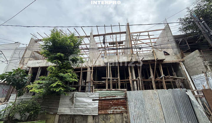 Rumah Brand New Dijual Siap Huni 3 Lantai Tomang - Luas 60M2 2