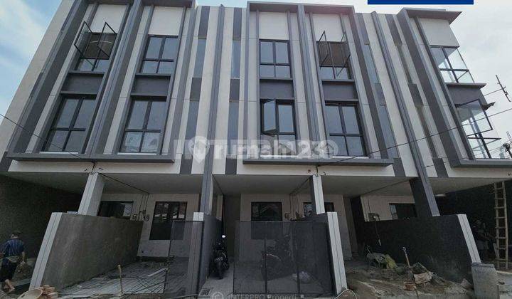 Rumah Minimalis 3 Lantai Taman Ratu Lt 55m2 Smart Home System 1