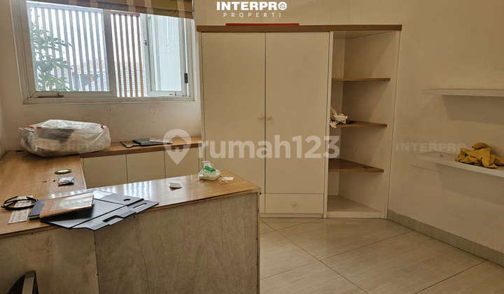 2-Story Hook House for Sale in Alam Sutera with SHM – Land Area 238m2 2