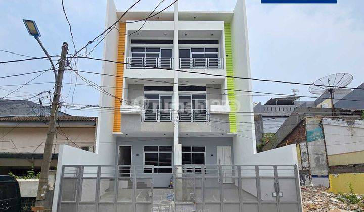 Rumah Dijual Brand New Minimalis Taman Ratu Lt 90m2 Dalam Komplek 1