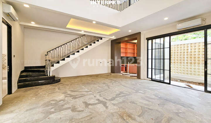 Rumah Brand New 2 Lantai Dijual Permata Regency Srengseng - 267m2 2