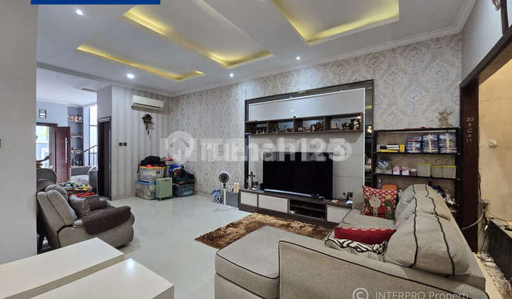 Rumah 2,5 Lantai Dijual Taman Villa Meruya Semi Furnished- 126m2 2