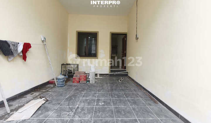 Rumah Brand New 3 Lantai Dijual Tanjung Duren Hadap Utara - 52M2 2
