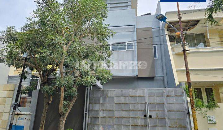 Rumah Siap Huni Dijual Minimalis 3 Lantai Green Garden Lt 184m2 1