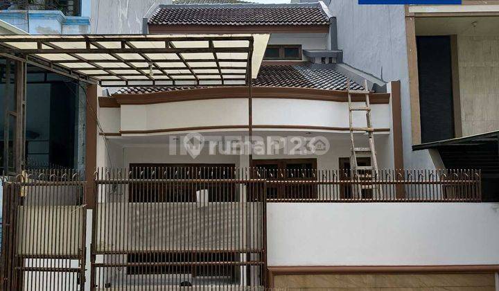 Rumah Siap Huni Dijual Taman Ratu Bersih Terawat Lt 90m2 1