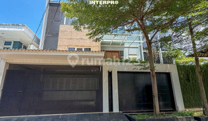 Luxury Hook House for Sale in Green Garden Semi Furnished - Land Area 340M2 Luxury Hook House for Sale in Green Garden Semi Furnished - Land Area 340M2