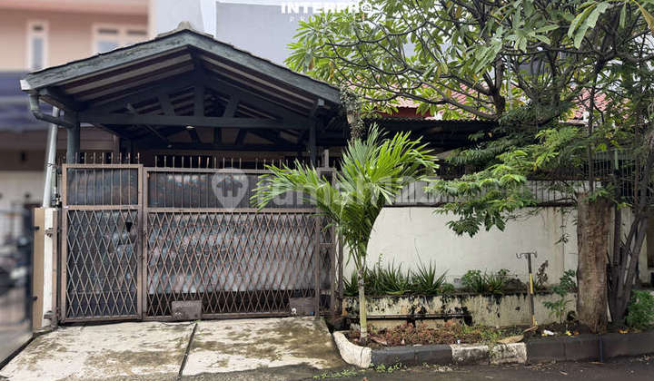 Rumah Hitung Tanah Dijual Permata Buana Hadap Selatan - 152M2