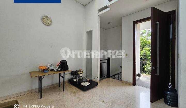 Rumah Dijual Taman Kedoya Baru Lokasi Strategis SHM -LT 160m2 2