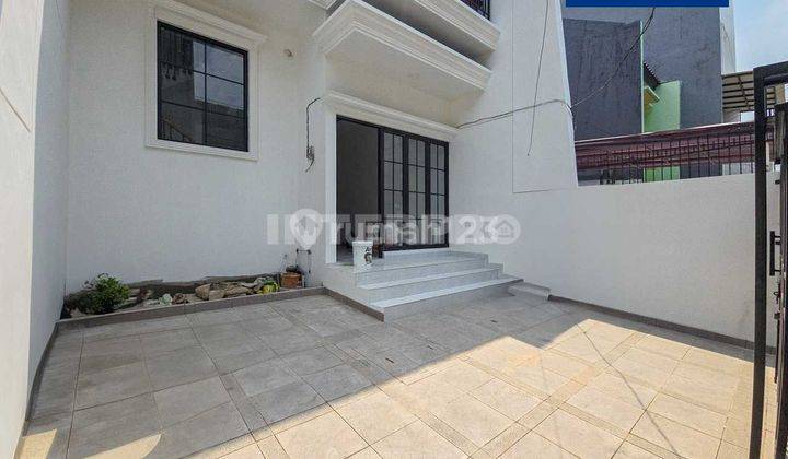 Rumah Minimalis Modern Taman Ratu Lt 90m2 2