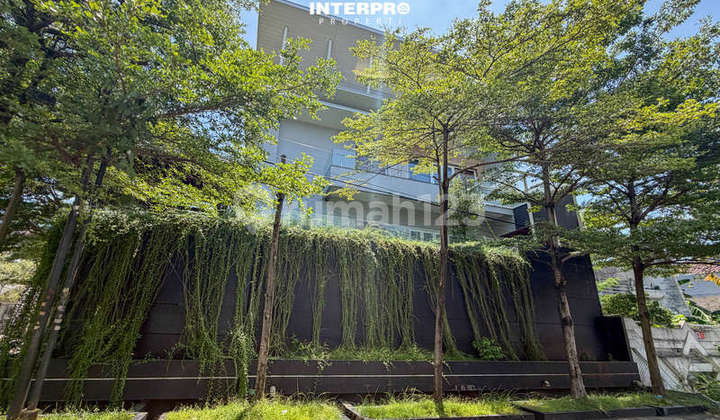 Rumah Mewah Hook Dijual Green Garden Semi Furnished - LT 340M2 2