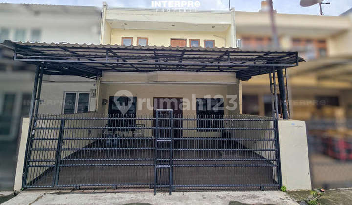 Rumah Dijual Taman Ratu Hadap Barat SHM - Luas Tanah 119m2