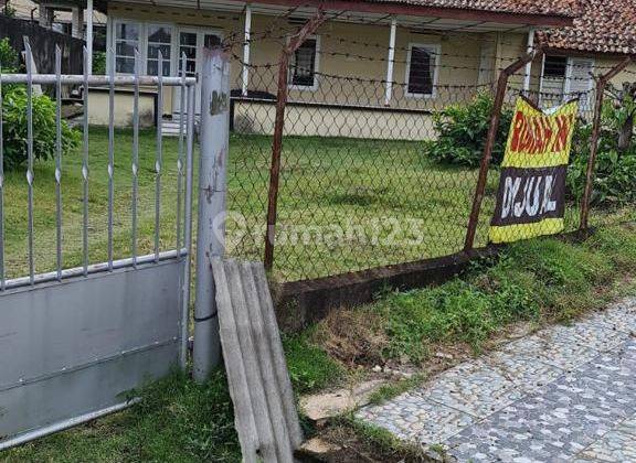 Rumah Pangkal Pinang belakang gereja Gepekris pingir jalan 2