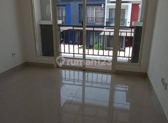 Rumah 2 Lantai Residence One, Dekat Dengan Pintu Binus, Lokasi Strategis 1