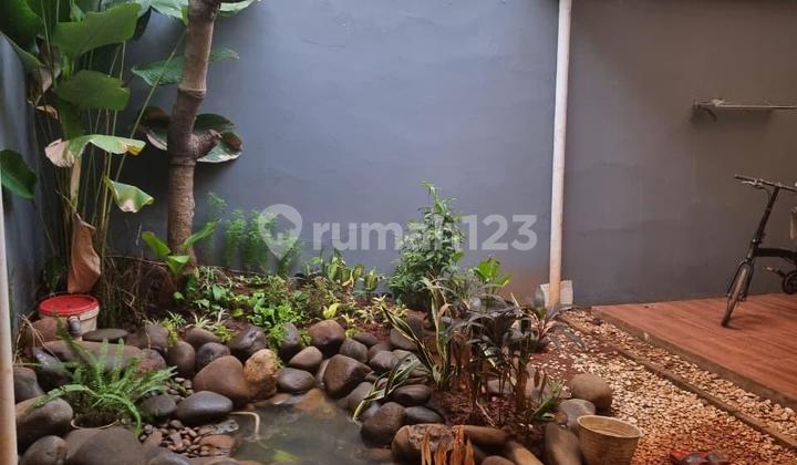 2-Story House, Strategic Location in Legenda Wisata Cibubur Housing, Only 10 Minutes to Nagrak Cimanggis Cibitung Toll Gate 2