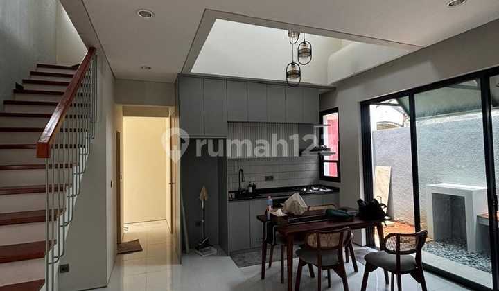 Semi-Furnished Modern House in Kranggan Cibubur 2