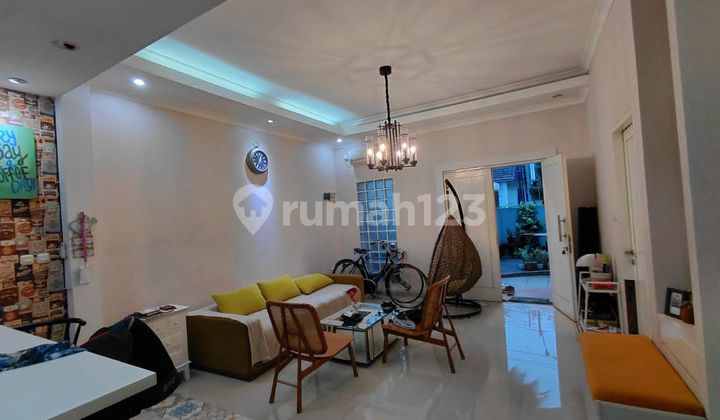 Beautiful House Golf Hill Riverside Only 5 Minutes to Cimanggis Jagorawi Toll Road 2