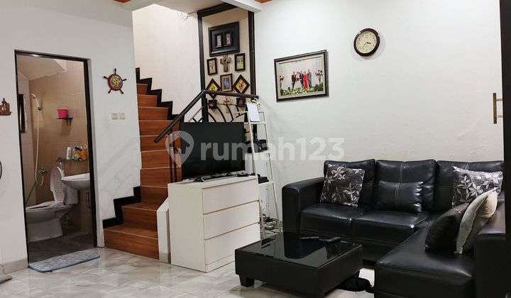 2-Story House Strategic Location Near Cimanggis Cibitung Toll Road Legenda Wisata Cibubur 2