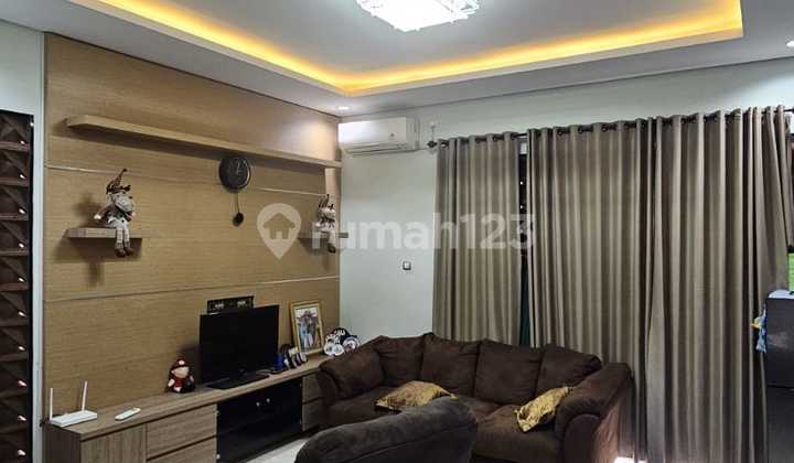 Rumah Hook 2 Lantai.di Perumahan Elit Citraland Cibubur 2