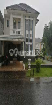 Minimalist Hook House in Kota Wisata Cibubur, Exclusive Cluster, 5 Minutes to Nagrak Cimanggis Cibitung Toll Road. Minimalist Hook House in Kota Wisata Cibubur, Exclusive Cluster, 5 Minutes to Nagrak Cimanggis Cibitung Toll Road.