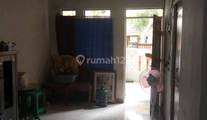 Rumah 2 Lantai Bagus Sertifikat Hak Milik di Pejuang, Bekasi 1