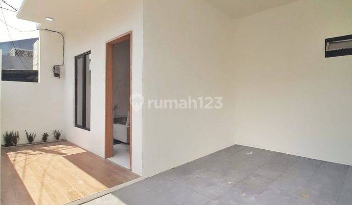 Rumah 2 Lantai Baru di Harapan Indah, Bekasi 1