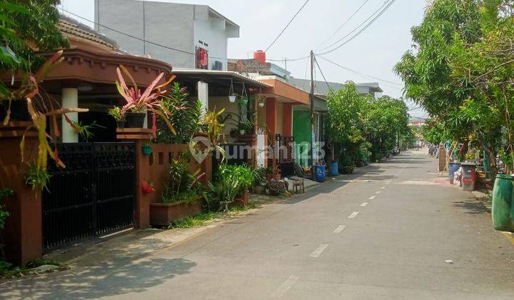 Rumah Bagus Sertifikat Hak Milik di Perumahan Villa Gading Harapan, Bekasi 2