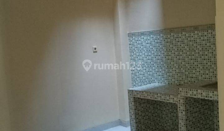 Rumah 2 Lantai Bagus Sertifikat Hak Milik di Matraman, Jakarta Timur 2