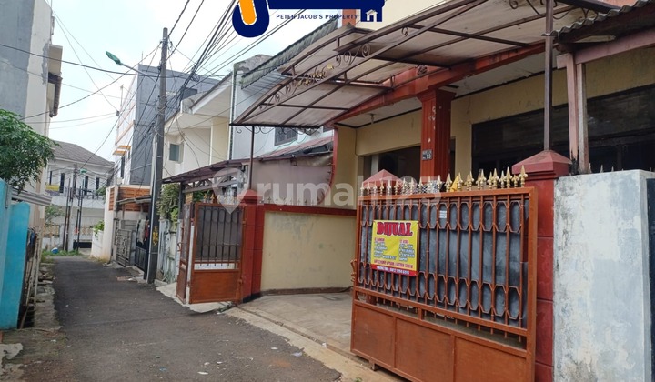 Quick Sale 2-Story House in Pondok Kelapa