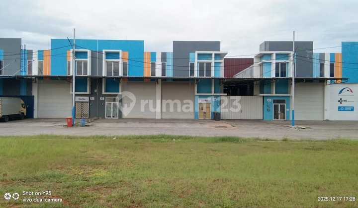 Warehouse for Rent in Cakung, Needed Quickly and Strategic Location