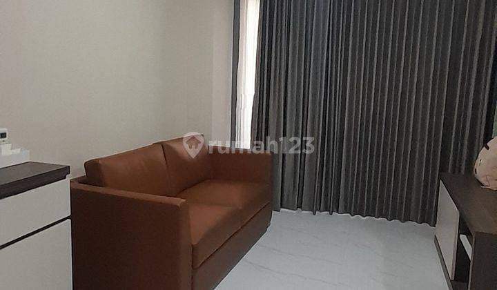 JUAL La Viz Condominium, 2BR BARU GRES Full Furnish Lantai Rendah 1