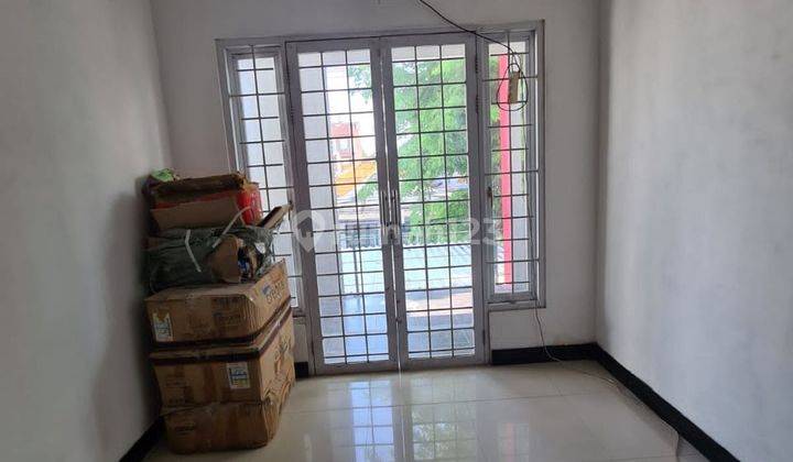 Jual Rumah Strategis Pucang Anom 2nd Road 3 Lantai 2