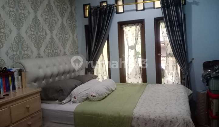 kamar tidur dijual rumah di ciluar asri