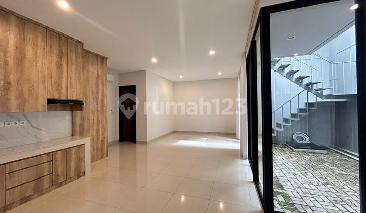 For Rent Semi Furnished Renovated Pinewood Summarecon Bogor Ready to Occupy For Rent Semi Furnished Renovated Pinewood Summarecon Bogor Ready to Occupy
