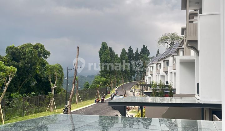 Rumah Mewah View Pegunungan di The Maple Summarecon Bogor 2