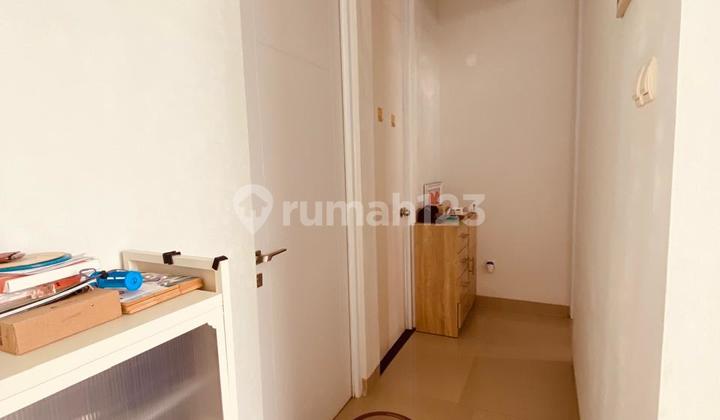 kamar tidur rumah cantik furnish di griya