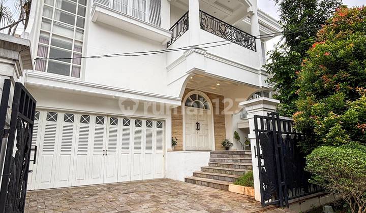 Rumah di Pondok Indah Terawat, Lokasi Tenang Selangkah ke Pim Rumah di Pondok Indah Terawat, Lokasi Tenang Selangkah ke Pim