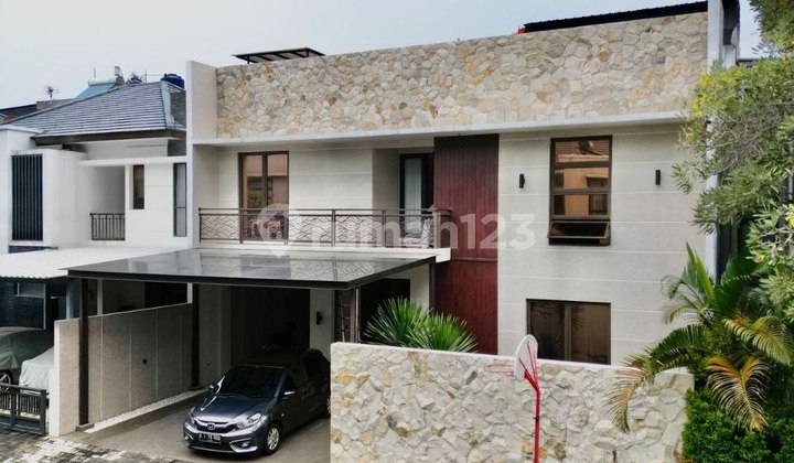 Rumah Di Perumahan Elite, One Gate System Lokasi Cilandak Fatmawati, Lt. 204 M2 Harga 10,5 M Nego!