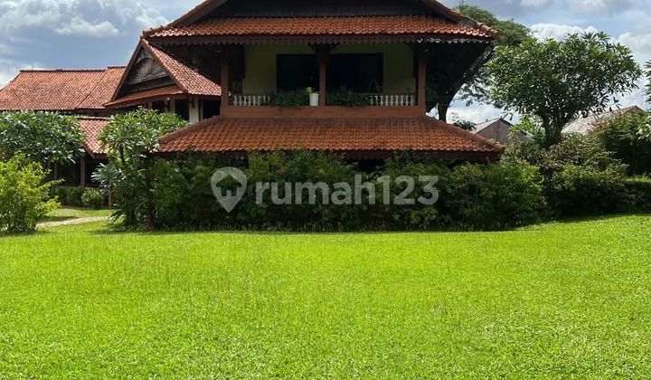 Cheap Sale! Land with Bonus House, Suitable for Townhouse in Cirendeu