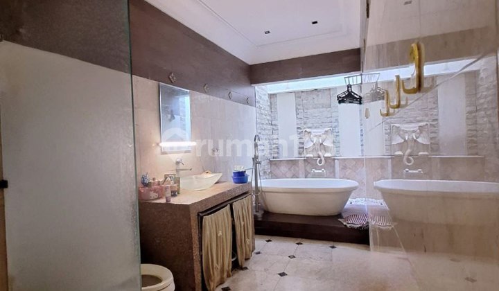 Second-Hand House in a Great Location at Cipete, South Jakarta 2