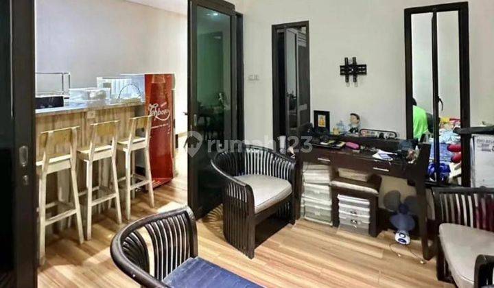  Rumah Di Jl.Mpr Cipete Jakarta Selatan Row Jalan Lebar 2