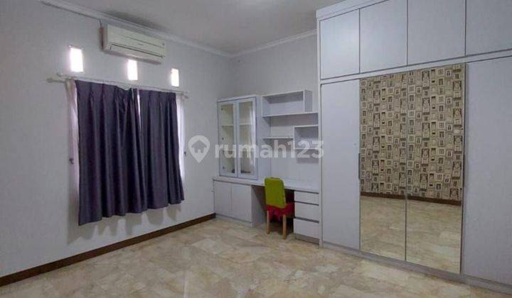 Dijual Rumah Cocok Untuk Tempat Usaha di Siaga Raya 2